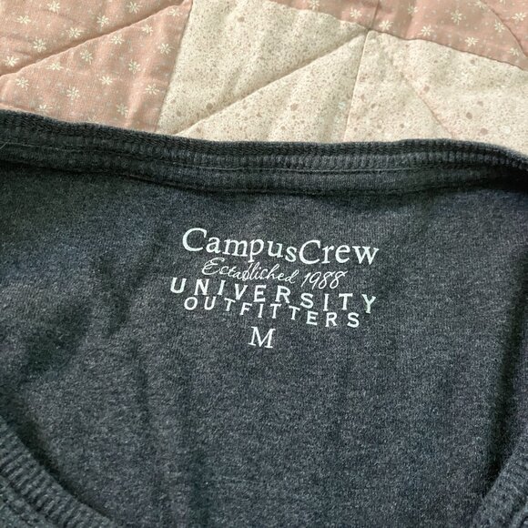 Y2K Campus Crew T-shirt Womens M Fitted Gray Scoop Neck Fairy Grunge 2000s Top - Picture 5 of 7